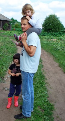 Саня-Петров-и-наследницы.jpg (717.62 КБ) Просмотров: 6078 Саня-Петров-и-наследницы.jpg